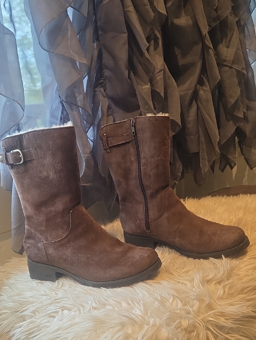 UGG Australia Kensington Brown Suede Sheepskin Moto Boots S/N 1912 - Women's 9.5